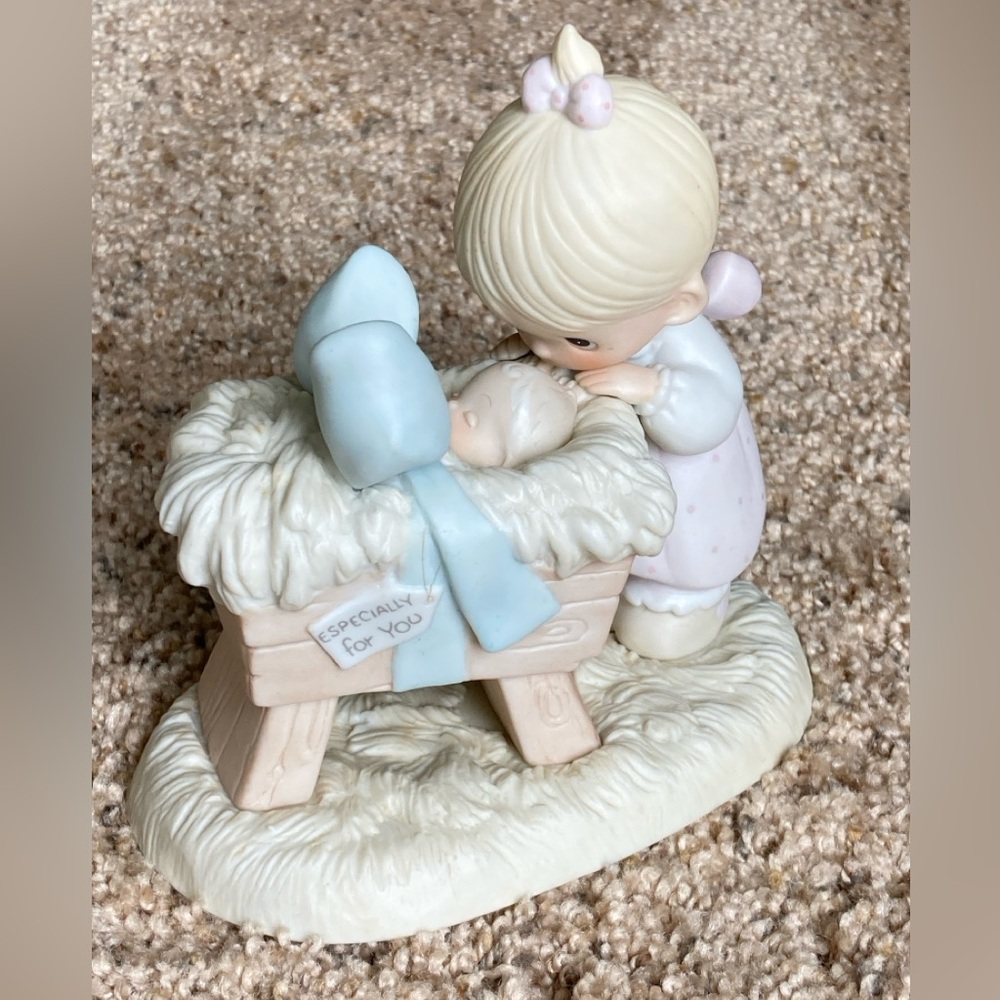 Christmas Precious Moments “God Sent His Son”